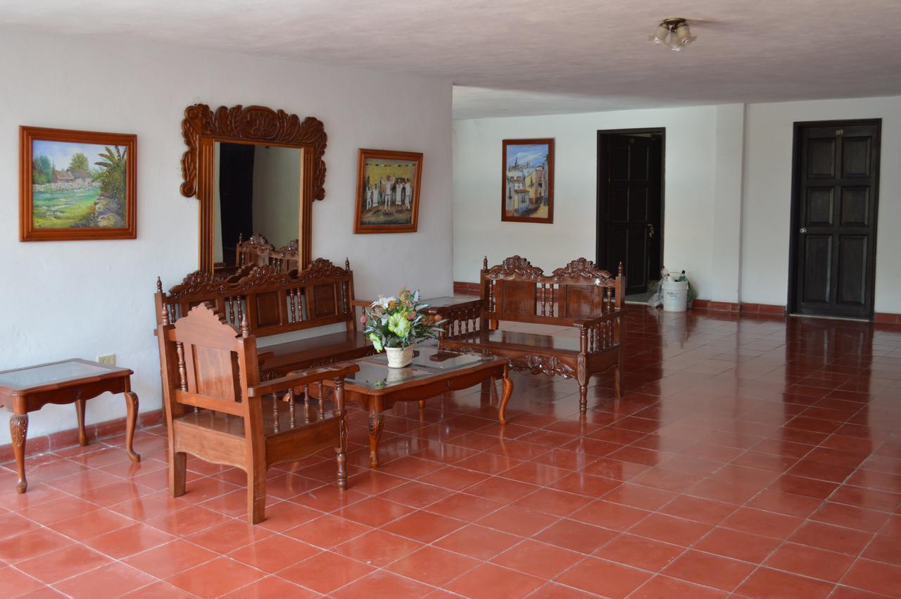 Hotel San Clemente Valladolid  Eksteriør bilde